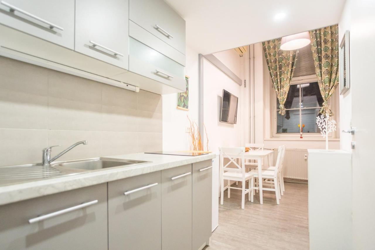 Apartma N'Poznam Tobacna Ljubljana Luaran gambar