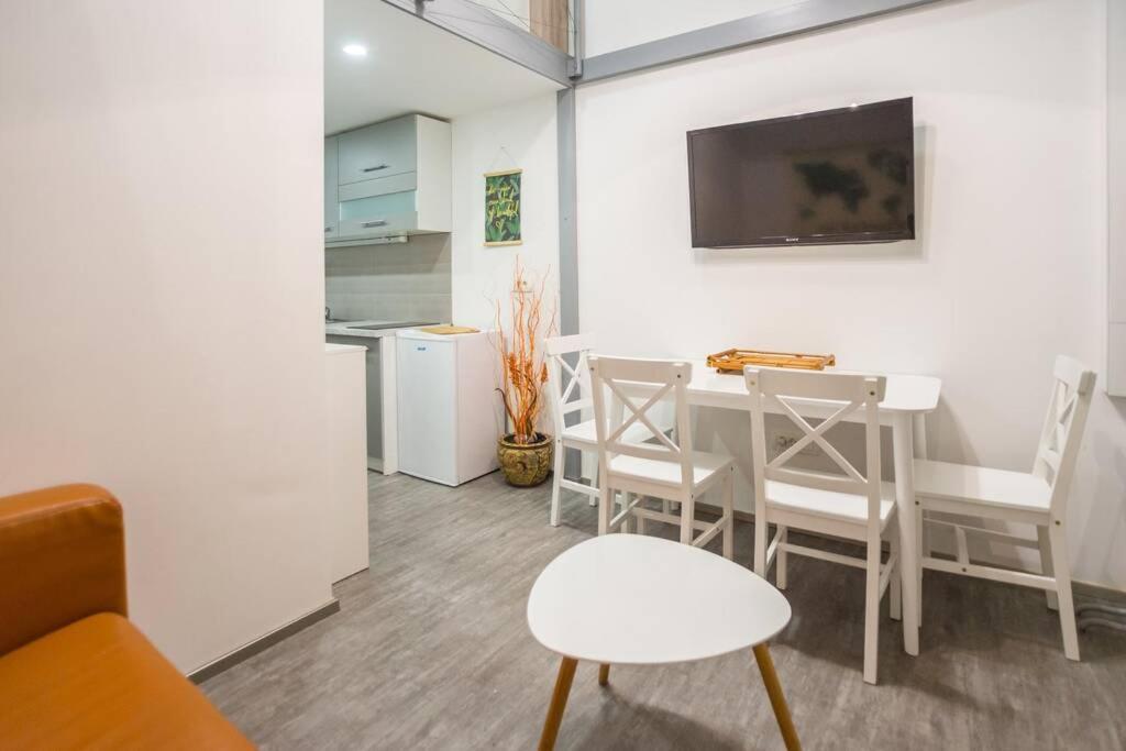 Apartma N'Poznam Tobacna Ljubljana Luaran gambar