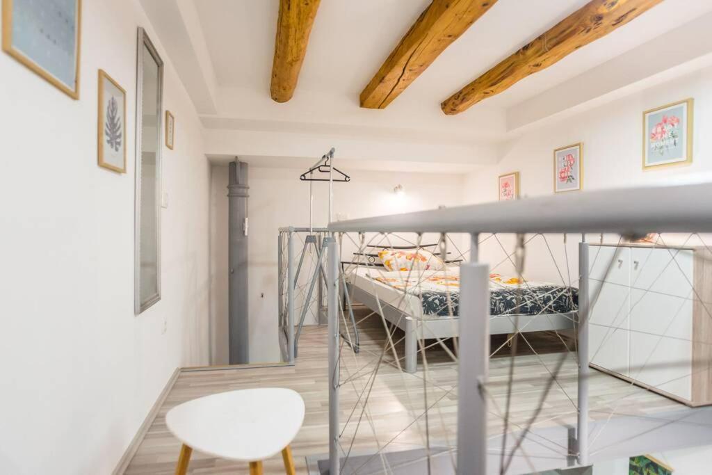 Apartma N'Poznam Tobacna Ljubljana Luaran gambar