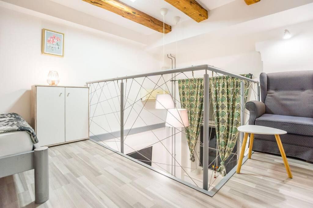 Apartma N'Poznam Tobacna Ljubljana Luaran gambar